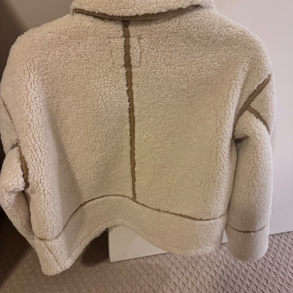Zara Sherpa Teddy Bear Jacket - Picture 3 of 6